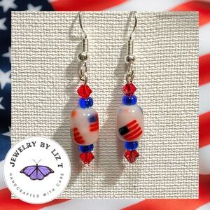 Patriotic Red Blue Beaded Earrings Crystal America USA Flag Stars Stripes